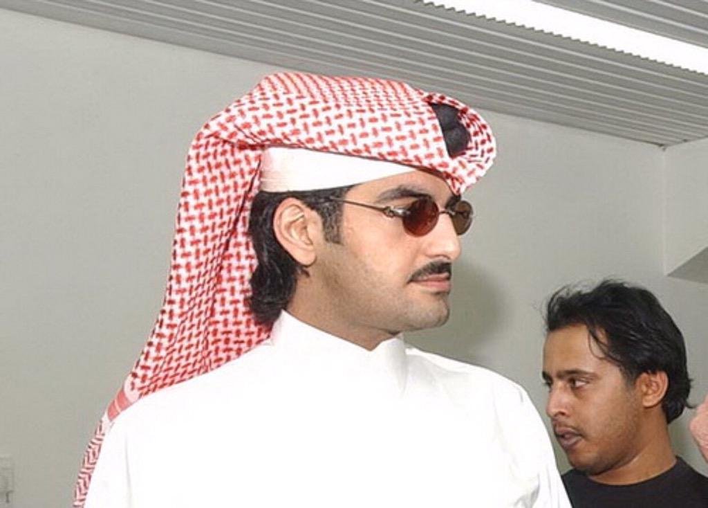 ما سبب استقالة خالد بن عبد الرحمن آل ثاني